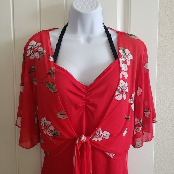 Almost Famous Red with White Floral Top - Picture 2 of 6